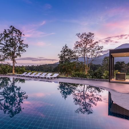 Chatrium Golf Resort Soi Dao Chanthaburi Ban Thap Sai Exteriör bild