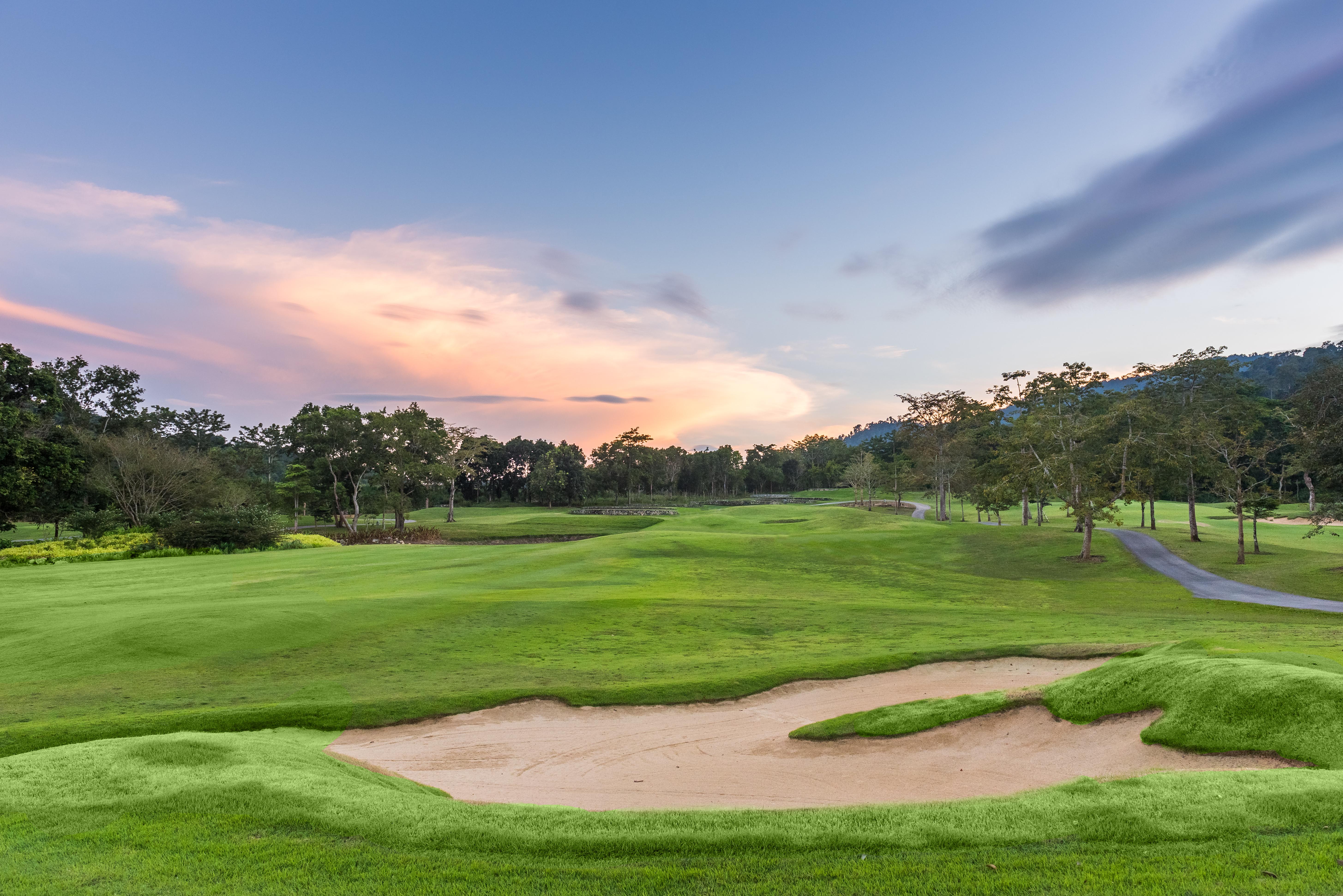 Chatrium Golf Resort Soi Dao Chanthaburi Ban Thap Sai Exteriör bild