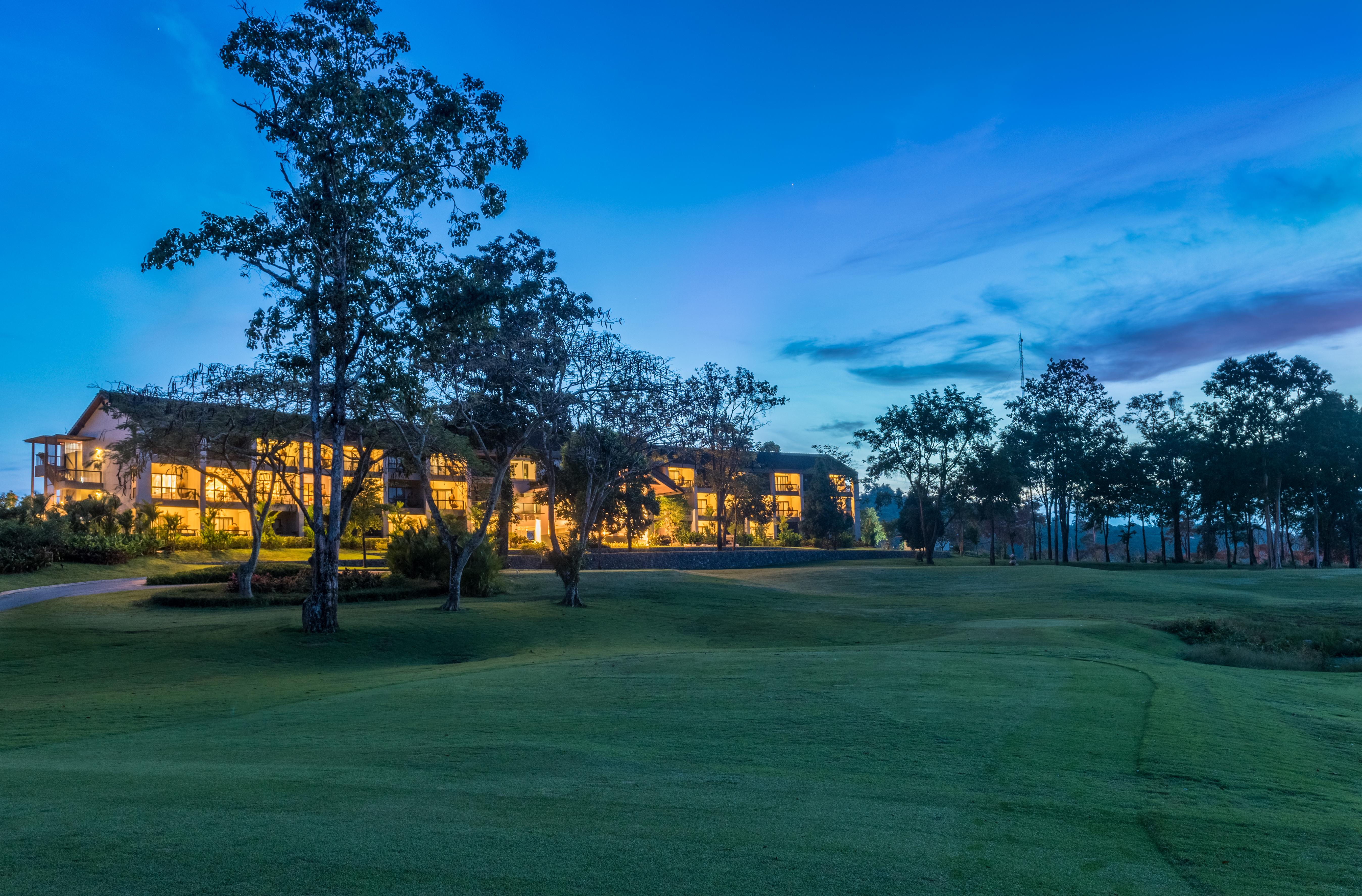 Chatrium Golf Resort Soi Dao Chanthaburi Ban Thap Sai Exteriör bild