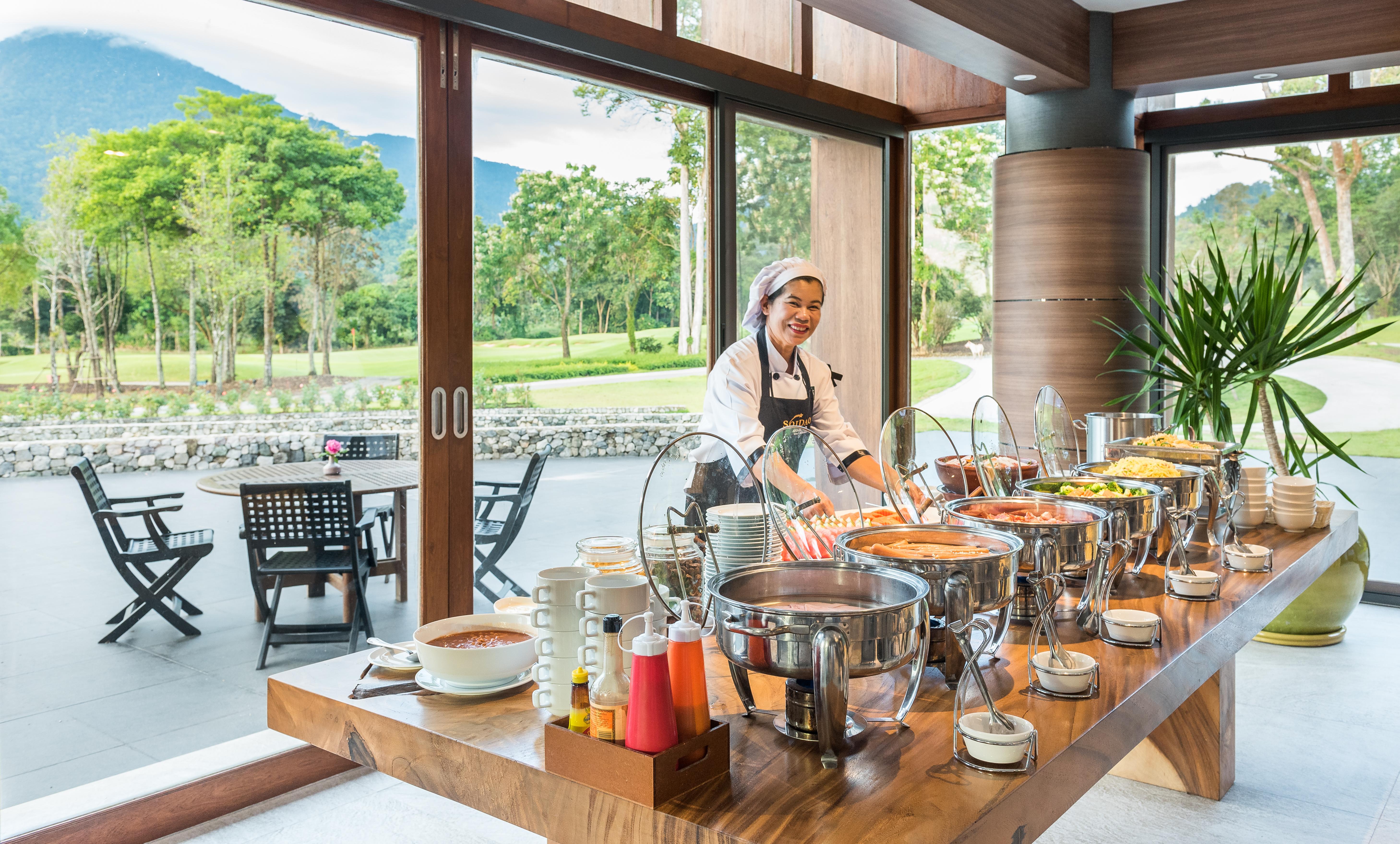 Chatrium Golf Resort Soi Dao Chanthaburi Ban Thap Sai Exteriör bild