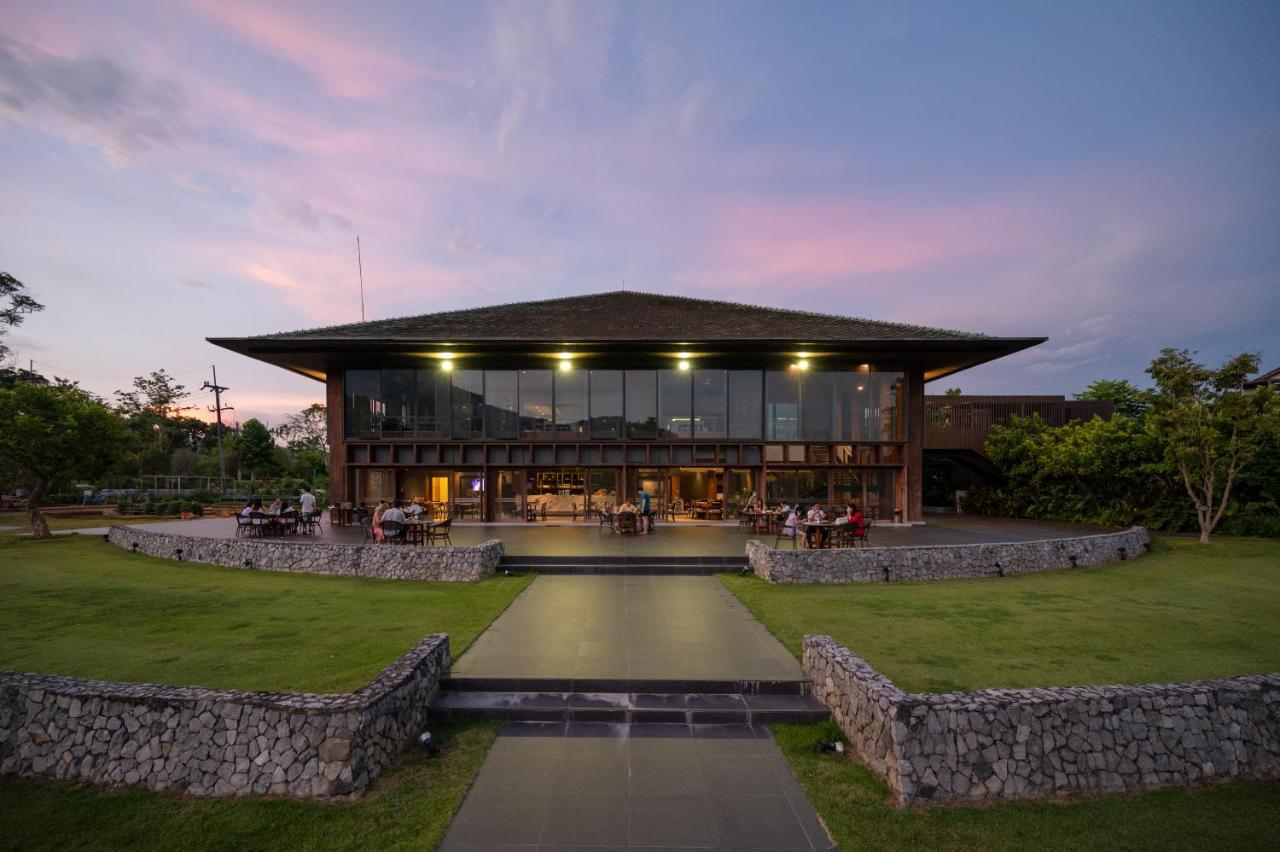 Chatrium Golf Resort Soi Dao Chanthaburi Ban Thap Sai Exteriör bild