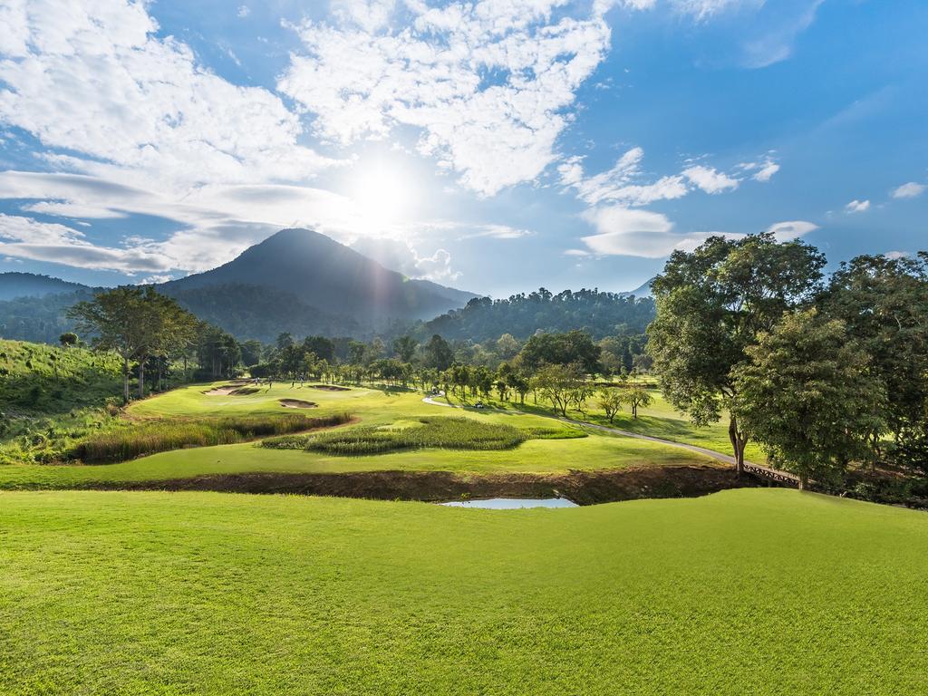 Chatrium Golf Resort Soi Dao Chanthaburi Ban Thap Sai Exteriör bild